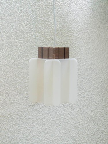 Sonia, la suspension en plexi 80's N°155