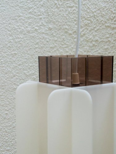 Sonia, la suspension en plexi 80's N°155