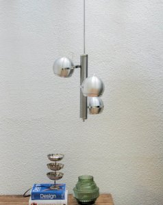 Sonia, the metal eye-ball suspension No. 156