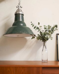 Sonia, la suspension industrielle en métal N°184