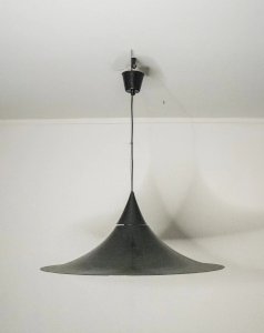 Sonia, la suspension noire en aluminium N°148