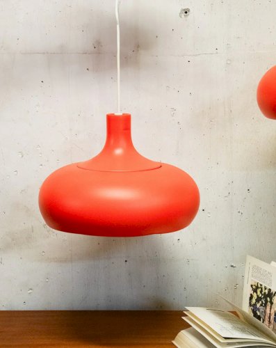 Sonia, la suspension orange en métal N°103