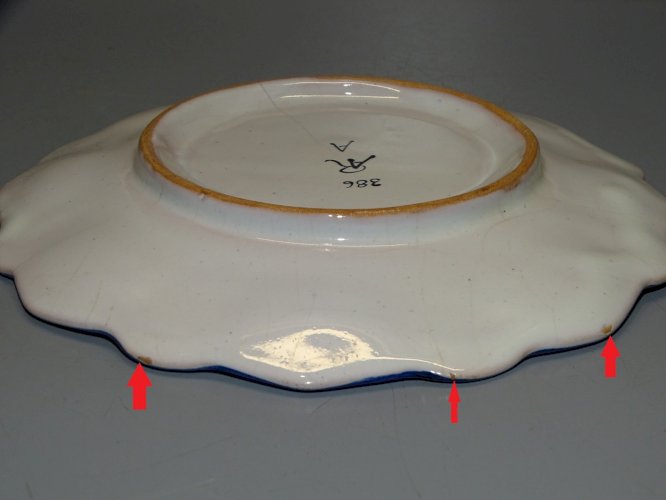 - SOUCOUPE CERAMIQUE ALFRED RENOLEAU AR.A  accidentée  COLLECTION VITRINE   D