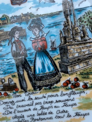 Soucoupe en porcelaine La Prière Du Breton