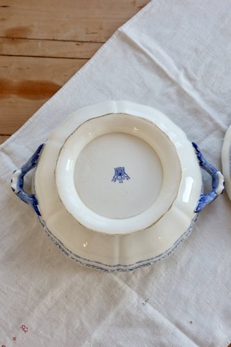 Soupière ancienne en faïence de Gien – Modèle Royal