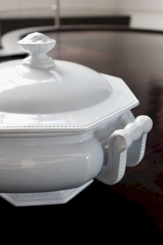 Soupière ancienne faïence Creil et Montereau motif Perle bleue