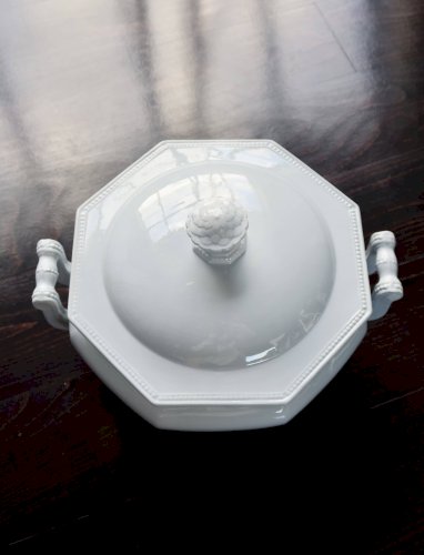 Soupière ancienne faïence Creil et Montereau motif Perle bleue