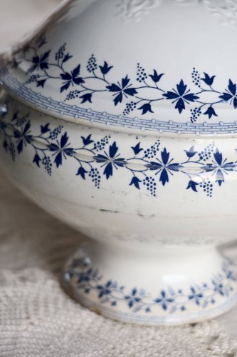 Soupière ancienne Moulin des Loups série Bleuets