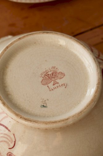 Soupière antique terre de fer rouge modèle Lucien Lunéville