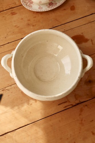 Soupière antique terre de fer rouge modèle Lucien Lunéville