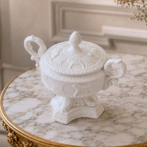Soupière italienne dapparat st Capodimonte en porcelaine