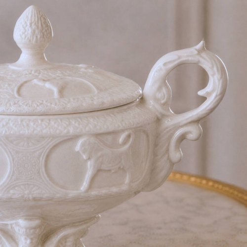 Soupière italienne dapparat st Capodimonte en porcelaine