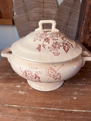 Soupière Longchamp en terre de fer