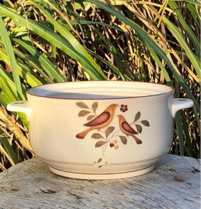 Vintage retro soup tureen Keltcraft Noritake New Hope model