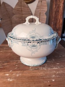 Soupière Saint-Amand et Hamage modèle Suzanne