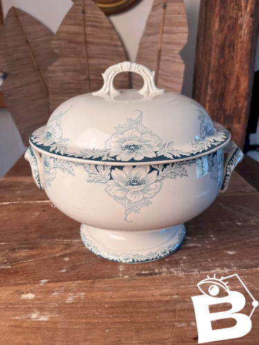 Soupière Saint-Amand et Hamage modèle Suzanne