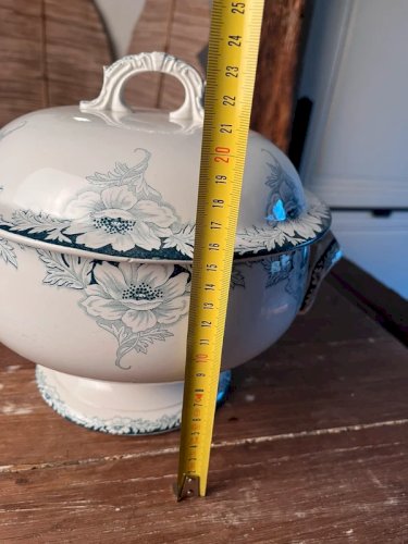 Soupière Saint-Amand et Hamage modèle Suzanne