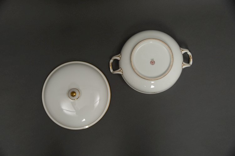 Soupière Sèvres monogramme N – Porcelaine XIXe siècle – Décor impérial