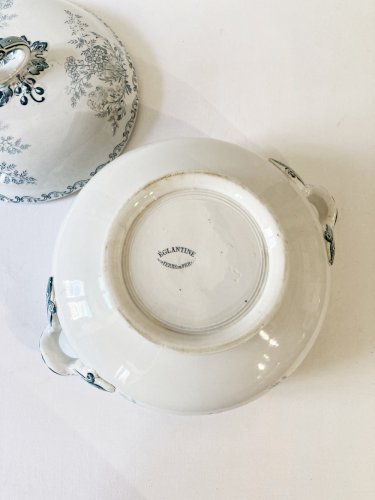 Soupière terre de fer, Sarreguemines, modèle Églantine