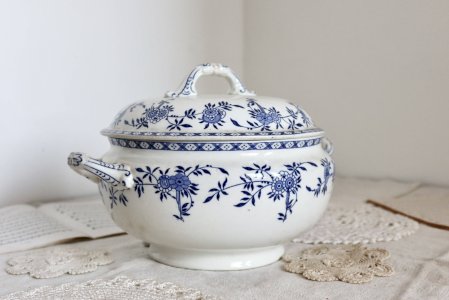 Soupière vintage porcelaine Dresden - Motif fleuri bleu et blanc