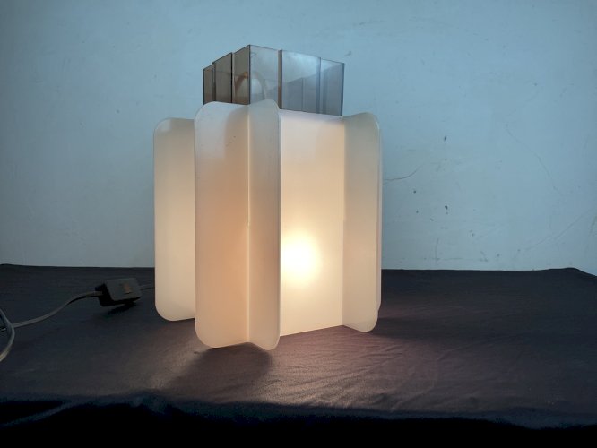 Space Age 70 abat jour  plexiglass  1970