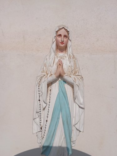  Statue ancienne de la Vierge Notre-Dame de Lourdes
