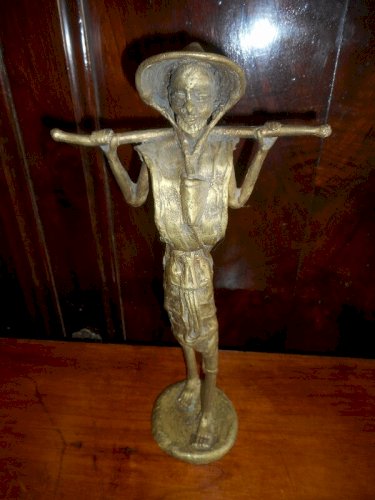 STATUE ANCIENNE EN BRONZE AFRICAIN N° 1