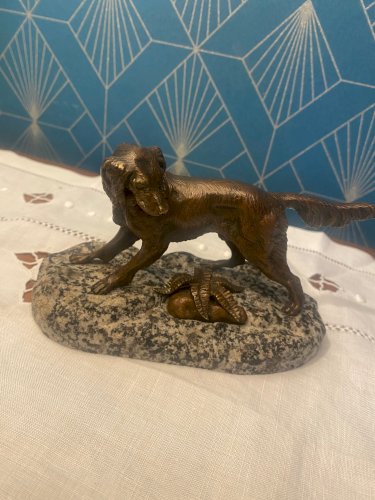 Statue animalière en bronze, chien de chasse XIXème, signé Jules Moigniez.