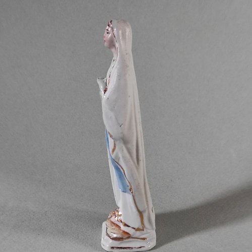 Statue de la Sainte Vierge en biscuit, Époque vers 1920