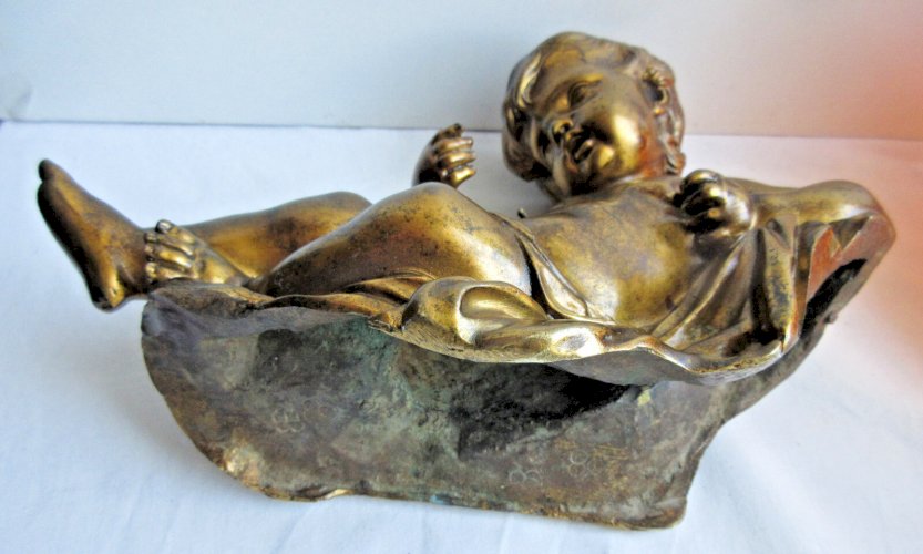 Statue de pendule en bronze, sculpture Napoléon III: Angelot chérubin allongé