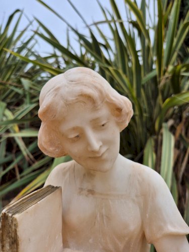 STATUE EN ALBATRE LA LECTRICE OU LA LECTURE SIGNEE PROF BAZZANI ICATEA REF JAC