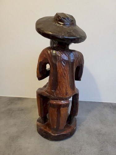 STATUE EN BOIS AFRICAINE JOUEUR DE TAM TAM