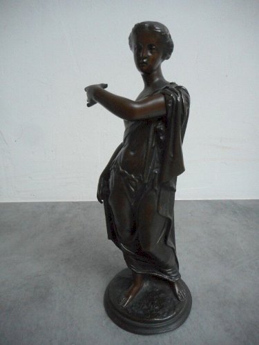 STATUE EN BRONZE A PATINE BRUNE DU XIX ème SIECLE