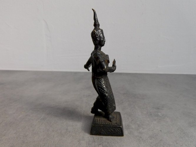 STATUE EN BRONZE DANSEUSE THAILANDAISE N° 16