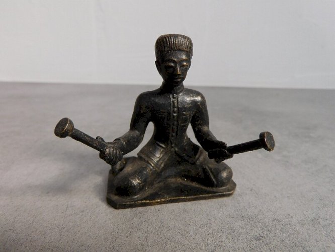 STATUE EN BRONZE THAILANDAISE N° 10