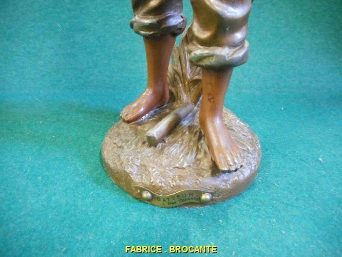 STATUE EN REGULE BATTEUR PAR CHAUVIN