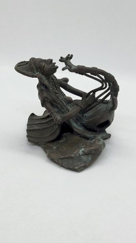STATUE MUSICIEN EN BRONZE AFRICAIN N°4