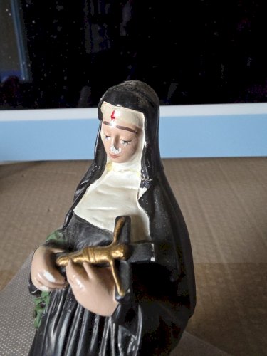 STATUE PLATRE STE RITA ..H 20 CM