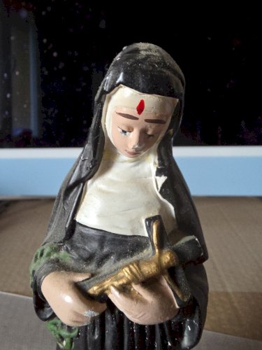 STATUE PLATRE STE RITA ..H 20 CM