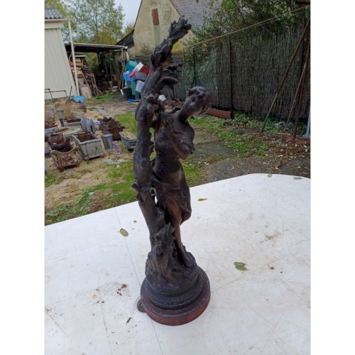 Statue régule de Mathurin Moreau