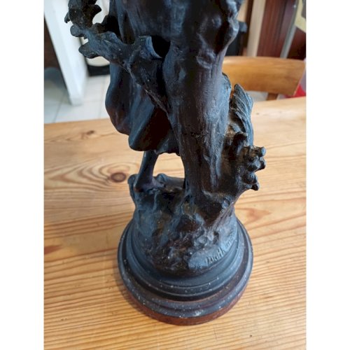 Statue régule de Mathurin Moreau