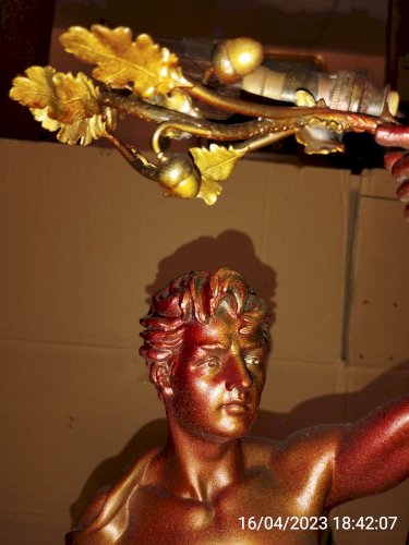 STATUE SCULPTURE FORGERON AVEC ECLAIRAGE