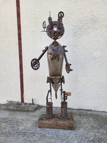 STATUE TOUT EN METAL ROBOT ARTISANAL