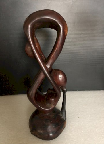 statuette africaine homme femme stylisés design artisanat afrique art populaire
