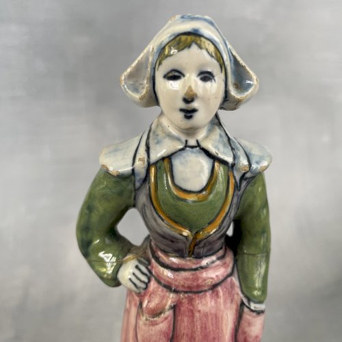 Statuette ancienne faience bretonne NAÏK à restaurer Henriot Quimper non marqué