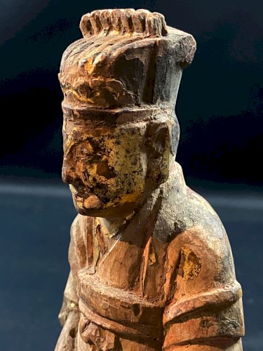 Statuette en bois sculpté au dignitaire chinois Chine XVIIIe Dynastie Qing