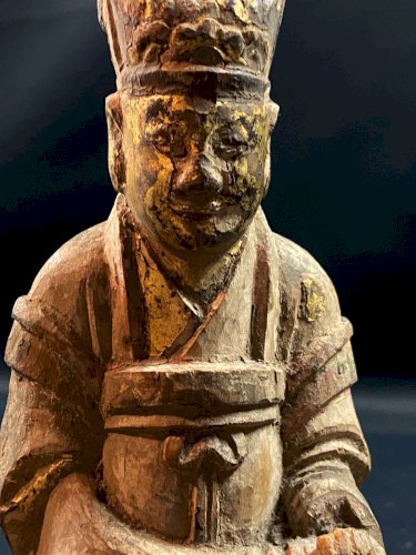 Statuette en bois sculpté au dignitaire chinois Chine XVIIIe Dynastie Qing