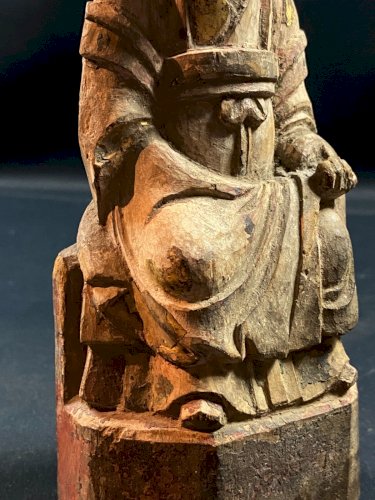 Statuette en bois sculpté au dignitaire chinois Chine XVIIIe Dynastie Qing
