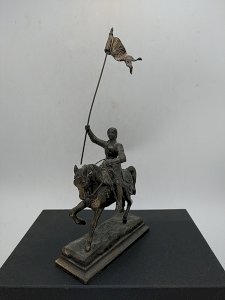 Statuette Jehanne d 'Arc en régule .