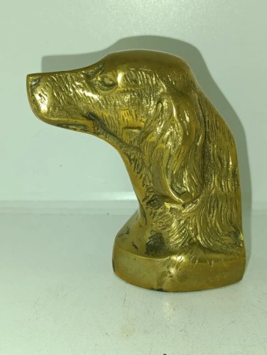 Statuette presse papier / cale livre tête de chien de chasse bronze ou laiton en bon etat